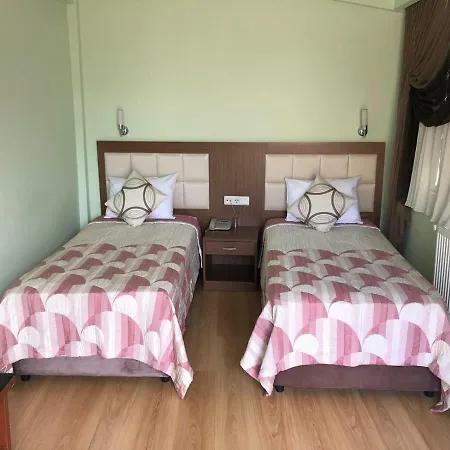 Hotel Hivas 2*