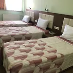 锡瓦斯酒店 2*