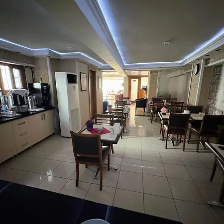 Hivas Hotel 2*