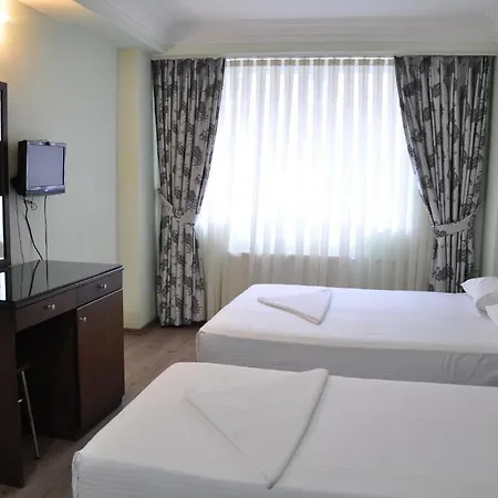 Hivas Hotel 2*